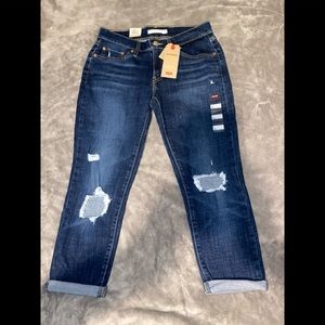 Levi  Boyfriend jeans / Brand New With Tags